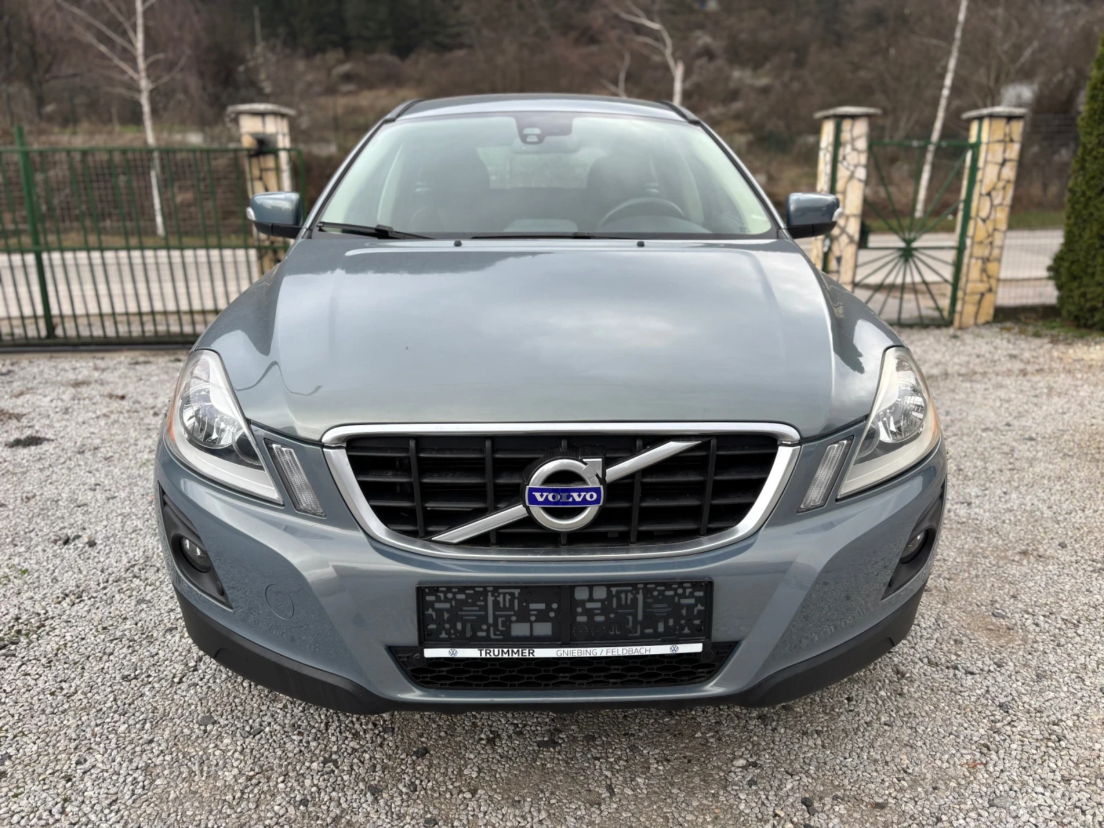Volvo XC60 2.4 D 5 РЪЧКА - изображение 3