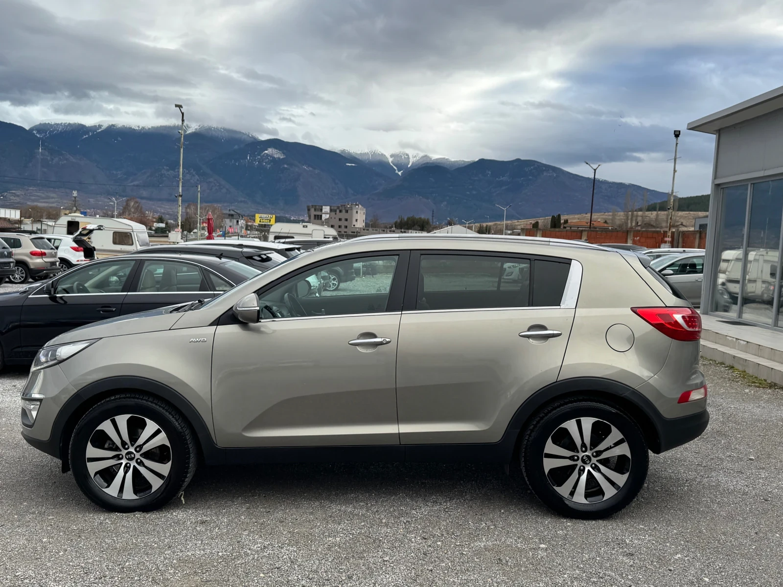 Kia Sportage 125.000хил./Сервизна история/4х4/АВТОМАТ/НОВА - изображение 7