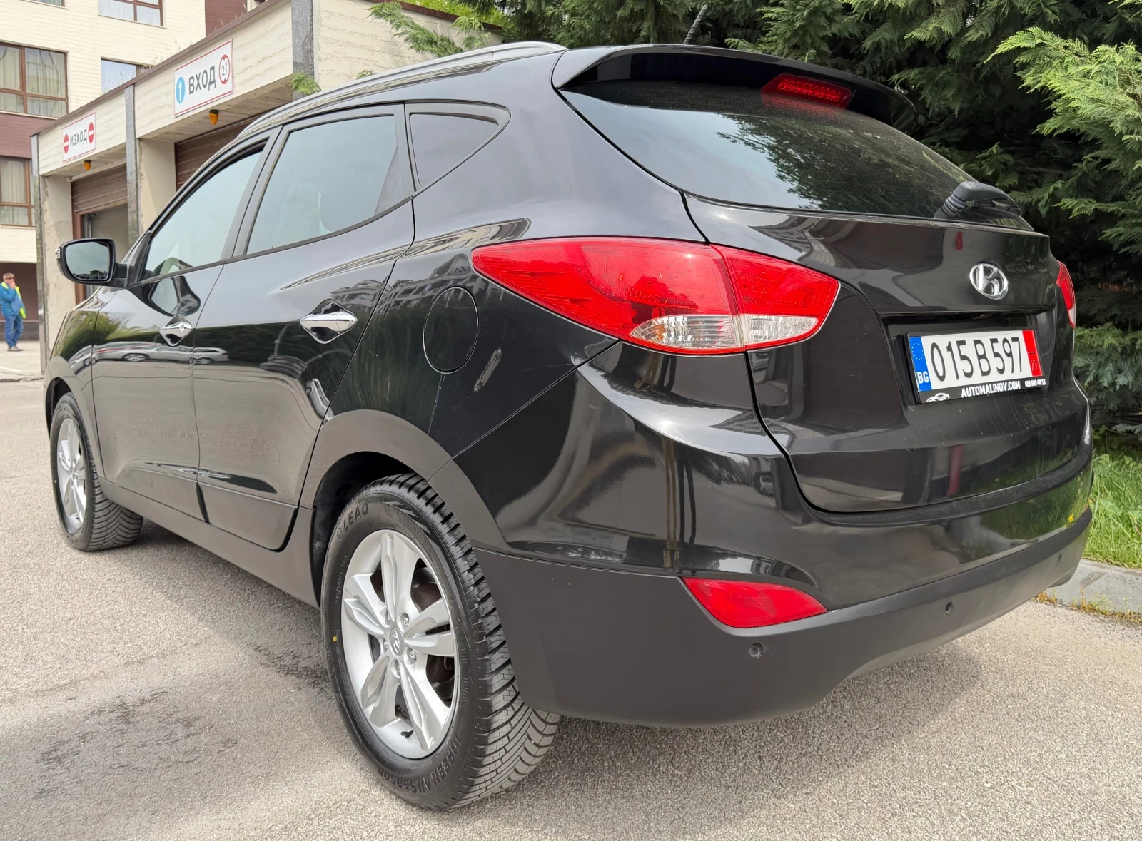 Hyundai IX35 2.0 136к.с 4х4, кожа, подгрев, Италия, снимка 6 - Автомобили и джипове - 54211010