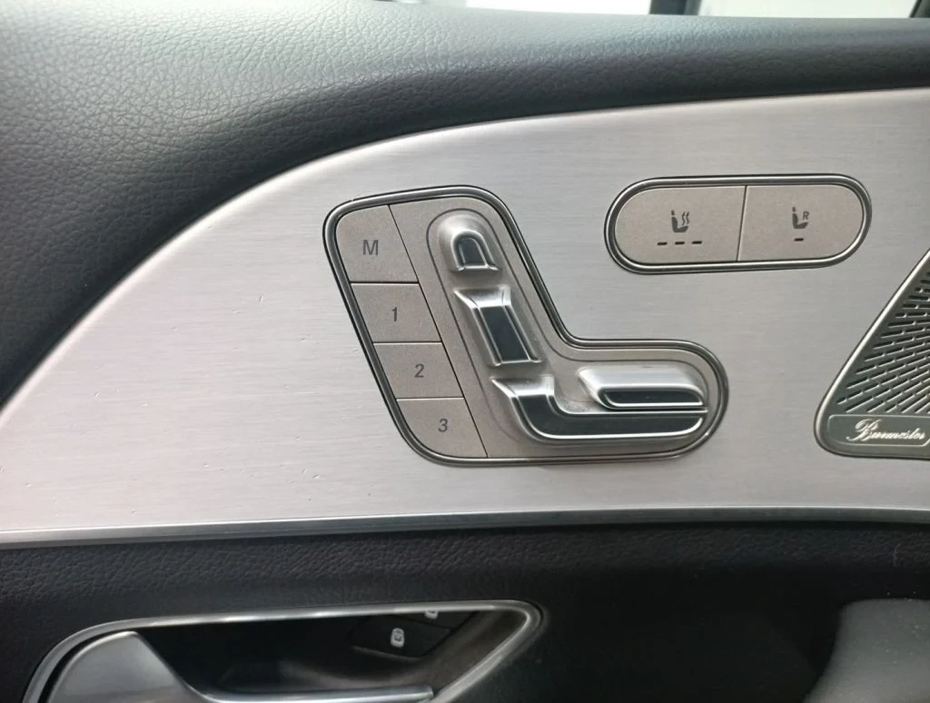 Mercedes-Benz GLE 300 AMG-line 4MATIC BURMESTER ПОДГРЕВ ПАНОРАМА, снимка 9 - Автомобили и джипове - 54597302