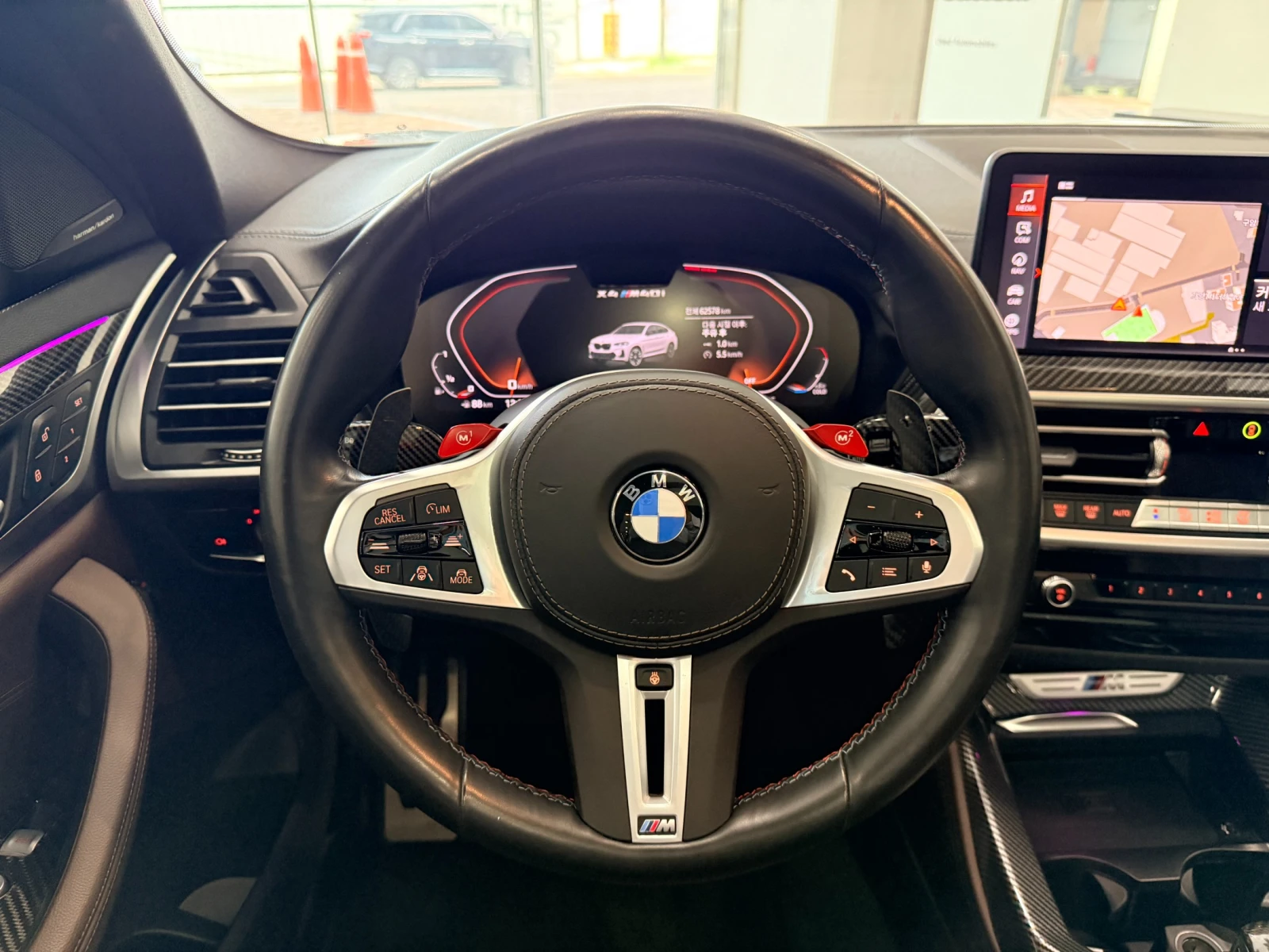 BMW X4 М40i* 2023* DIS* 360* ОБДУХ* LASER* HARMAN* KРАЙНА, снимка 5 - Автомобили и джипове - 56060657