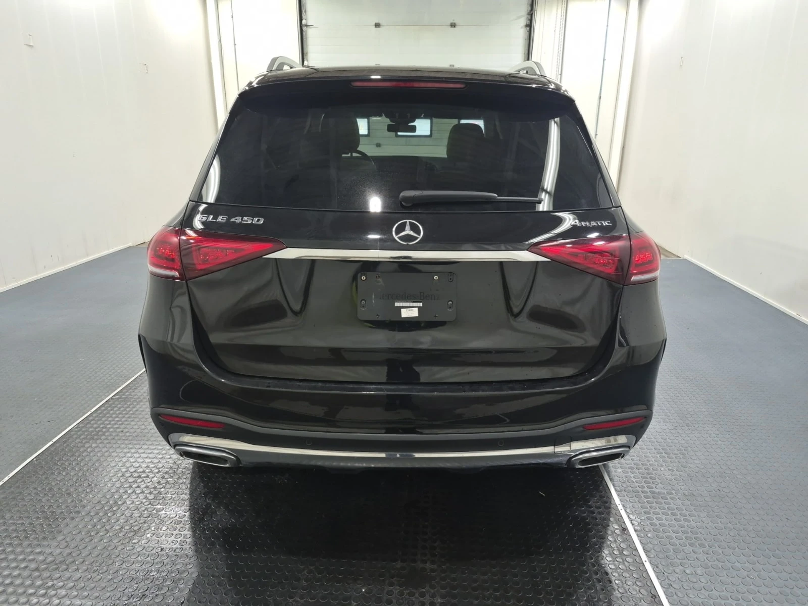 Mercedes-Benz GLE 450 / Distronic / 360 / Burmester / Carfax /Автокредит, снимка 17 - Автомобили и джипове - 56096139