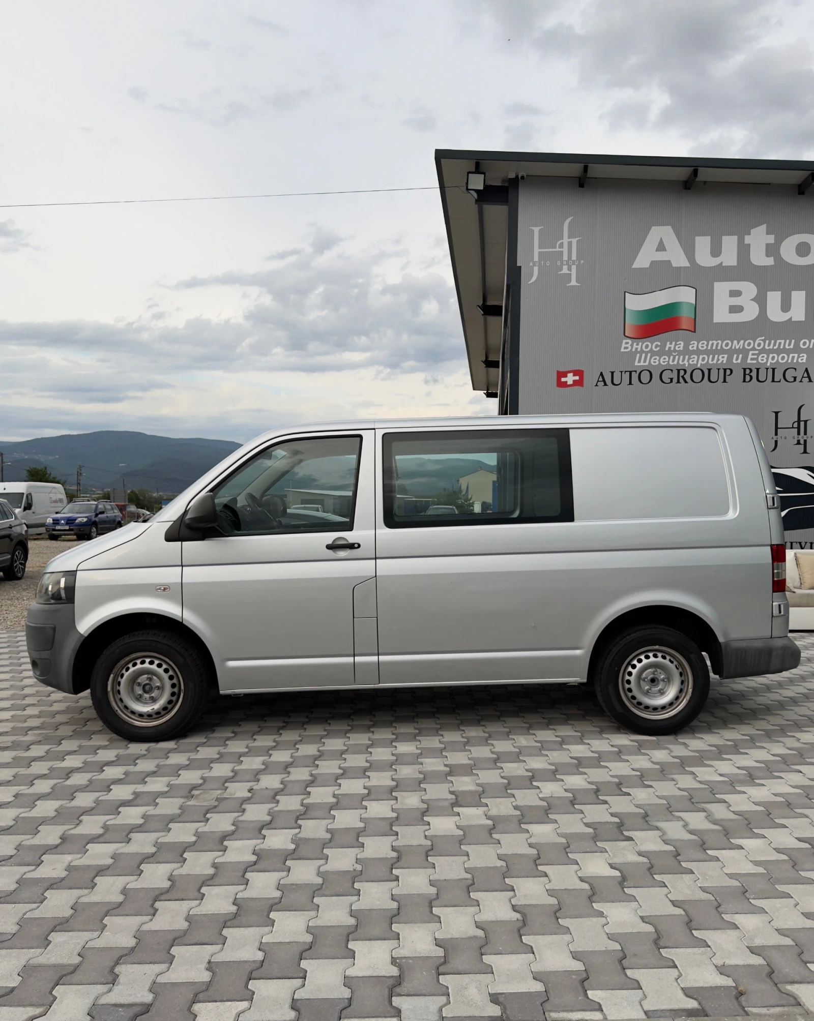 VW Transporter T5, снимка 3 - Бусове и автобуси - 53362318