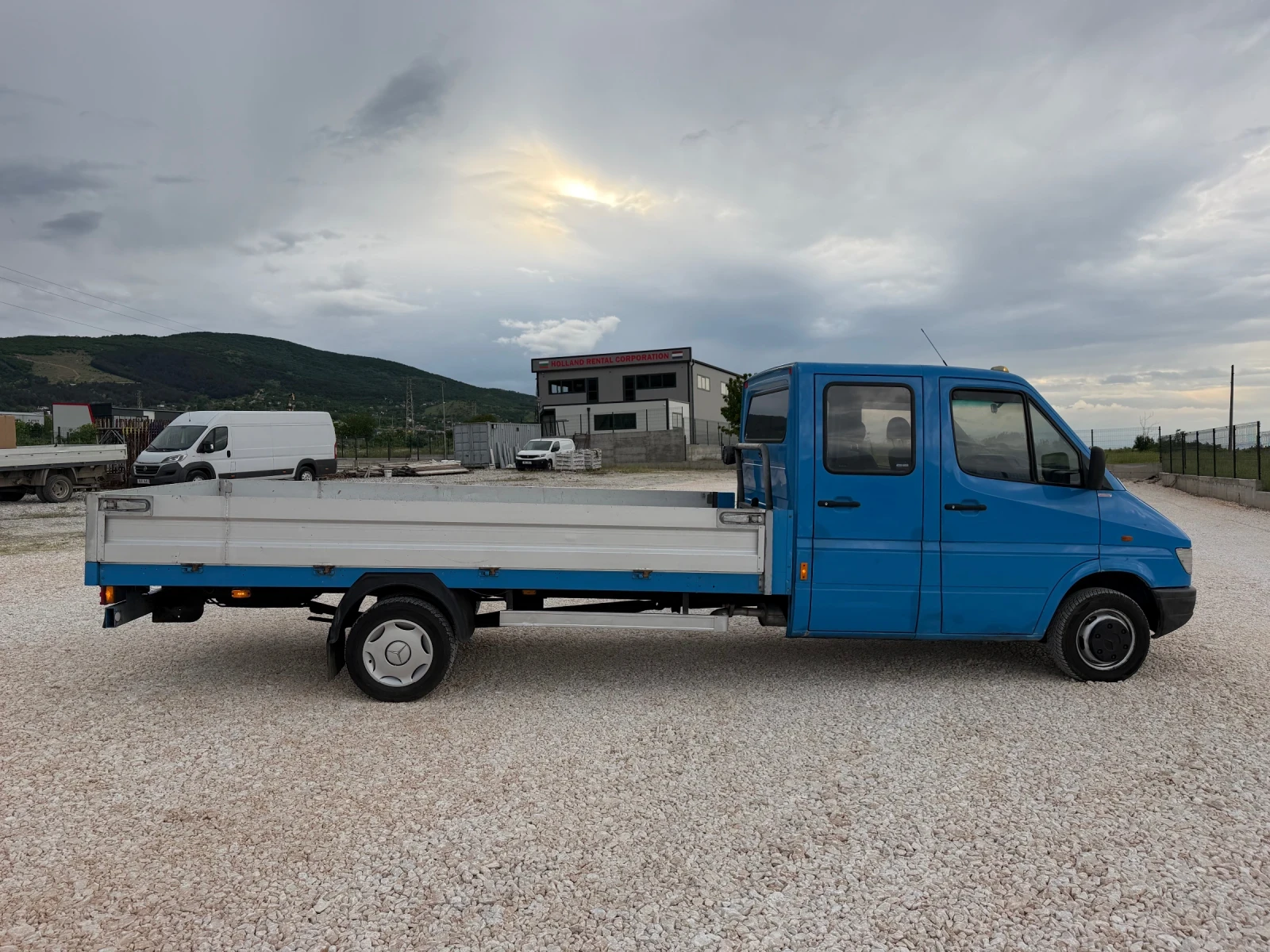 Mercedes-Benz Sprinter 412 Б категория, снимка 4 - Бусове и автобуси - 54557495