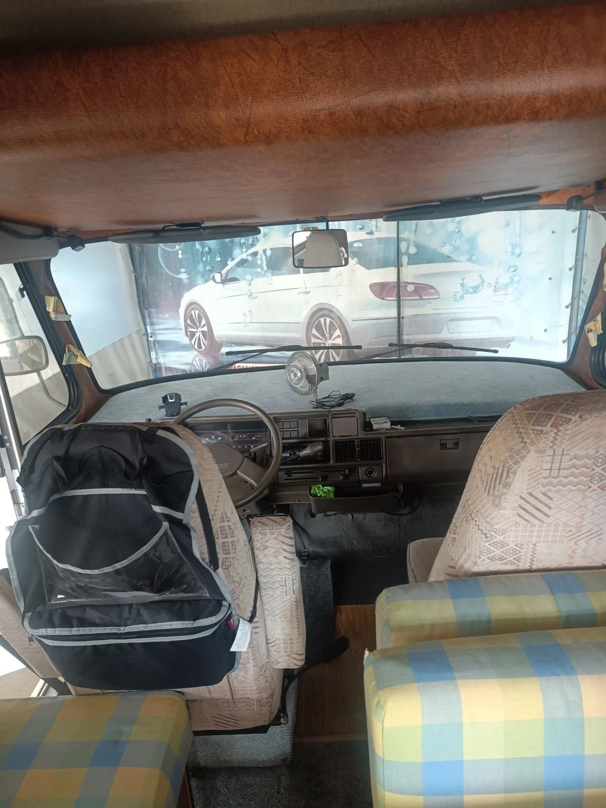 Кемпер HYMER / ERIBA Химер, снимка 10 - Каравани и кемпери - 53845664