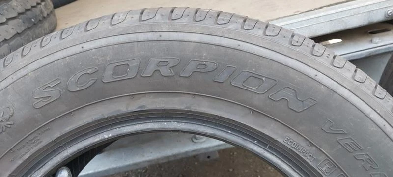 Гуми Летни 235/65R17, снимка 7 - Гуми и джанти - 33068965