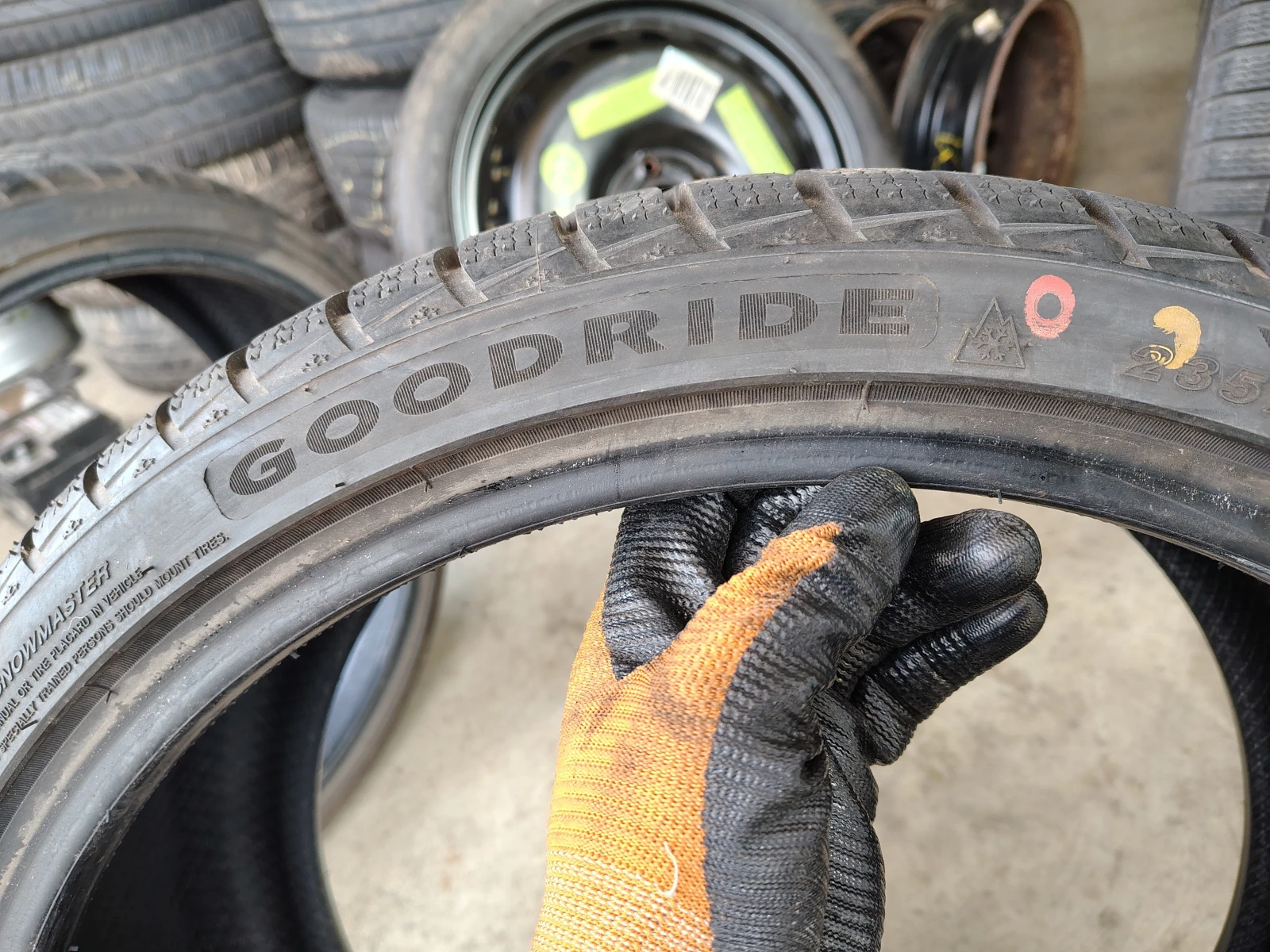  235/35R19 | Mobile.bg   6