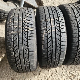 Гуми Зимни 215/55R17, снимка 2 - Гуми и джанти - 53477095