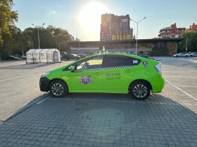 Toyota Prius Taxi, снимка 1