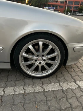 Обява за продажба на Mercedes-Benz CLK 320 V6  ~5 500 лв. - изображение 3