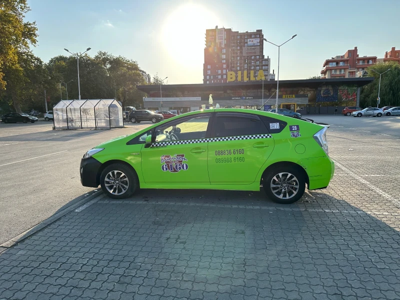 Toyota Prius Taxi, снимка 1 - Автомобили и джипове - 47322978