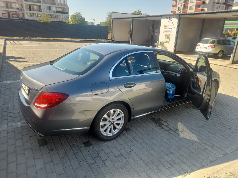 Mercedes-Benz E 200 25000км Ръчни скорости, снимка 10 - Автомобили и джипове - 47513257