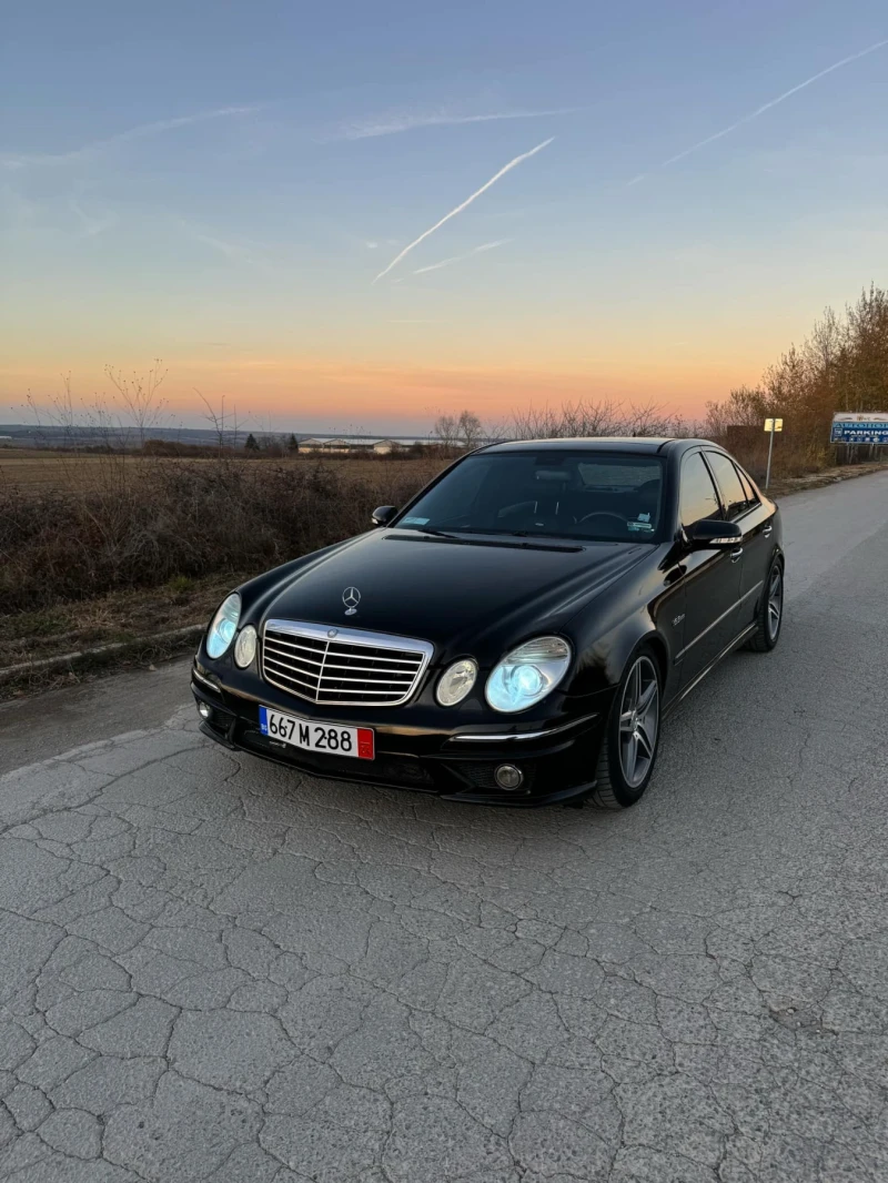 Mercedes-Benz E 63 AMG, снимка 1 - Автомобили и джипове - 48130824