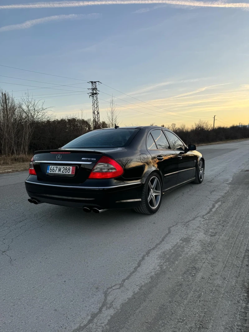 Mercedes-Benz E 63 AMG, снимка 3 - Автомобили и джипове - 48130824