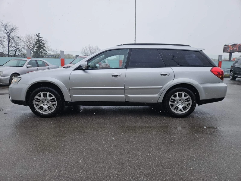 Subaru Outback, снимка 2 - Автомобили и джипове - 51908890
