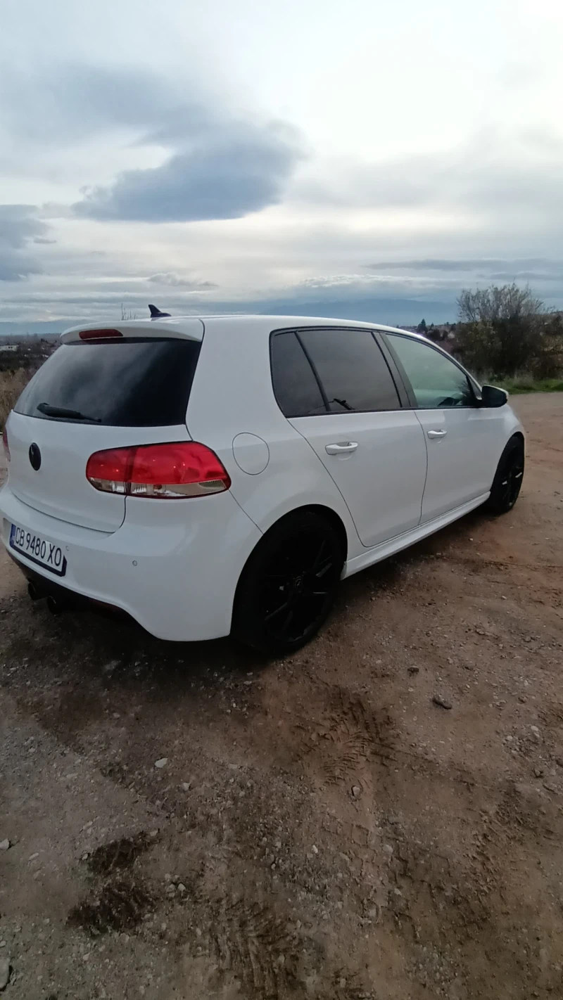 VW Golf 2.0TDI/DSG R-LINE, снимка 5 - Автомобили и джипове - 52542837