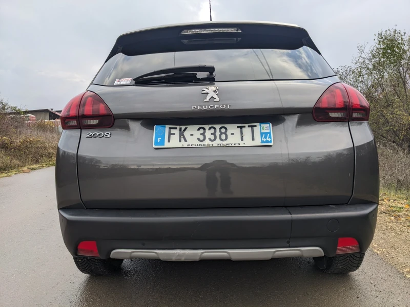 Peugeot 2008 1.2 PureTech Allure, снимка 4 - Автомобили и джипове - 52584821