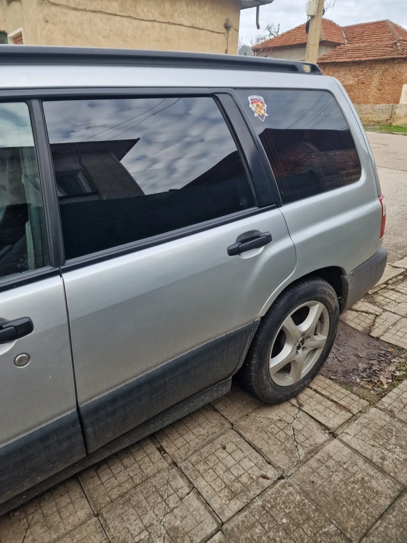 Subaru Forester, снимка 5 - Автомобили и джипове - 52612492