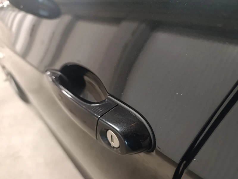 BMW 330 330D/keyless/панорама, снимка 6 - Автомобили и джипове - 53405761