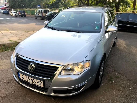 VW Passat, снимка 1 - Автомобили и джипове - 48929708