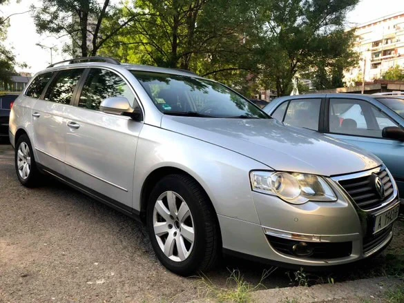 VW Passat, снимка 2 - Автомобили и джипове - 48929708