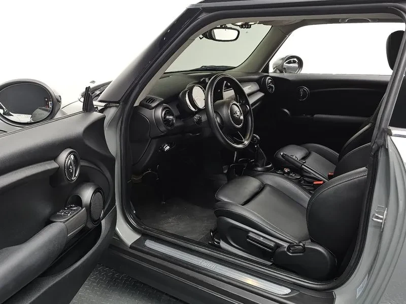 Mini Cooper Basic , снимка 10 - Автомобили и джипове - 55884642