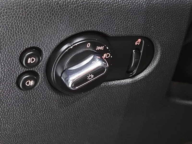 Mini Cooper Basic , снимка 14 - Автомобили и джипове - 55884642