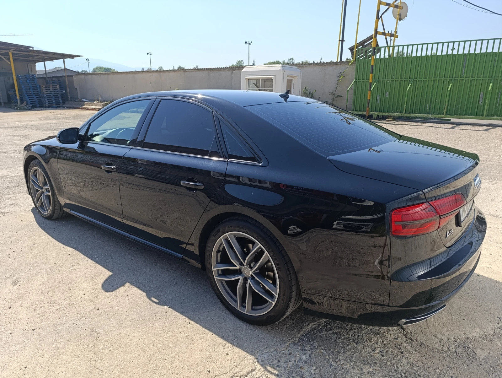 Audi A8  - изображение 6