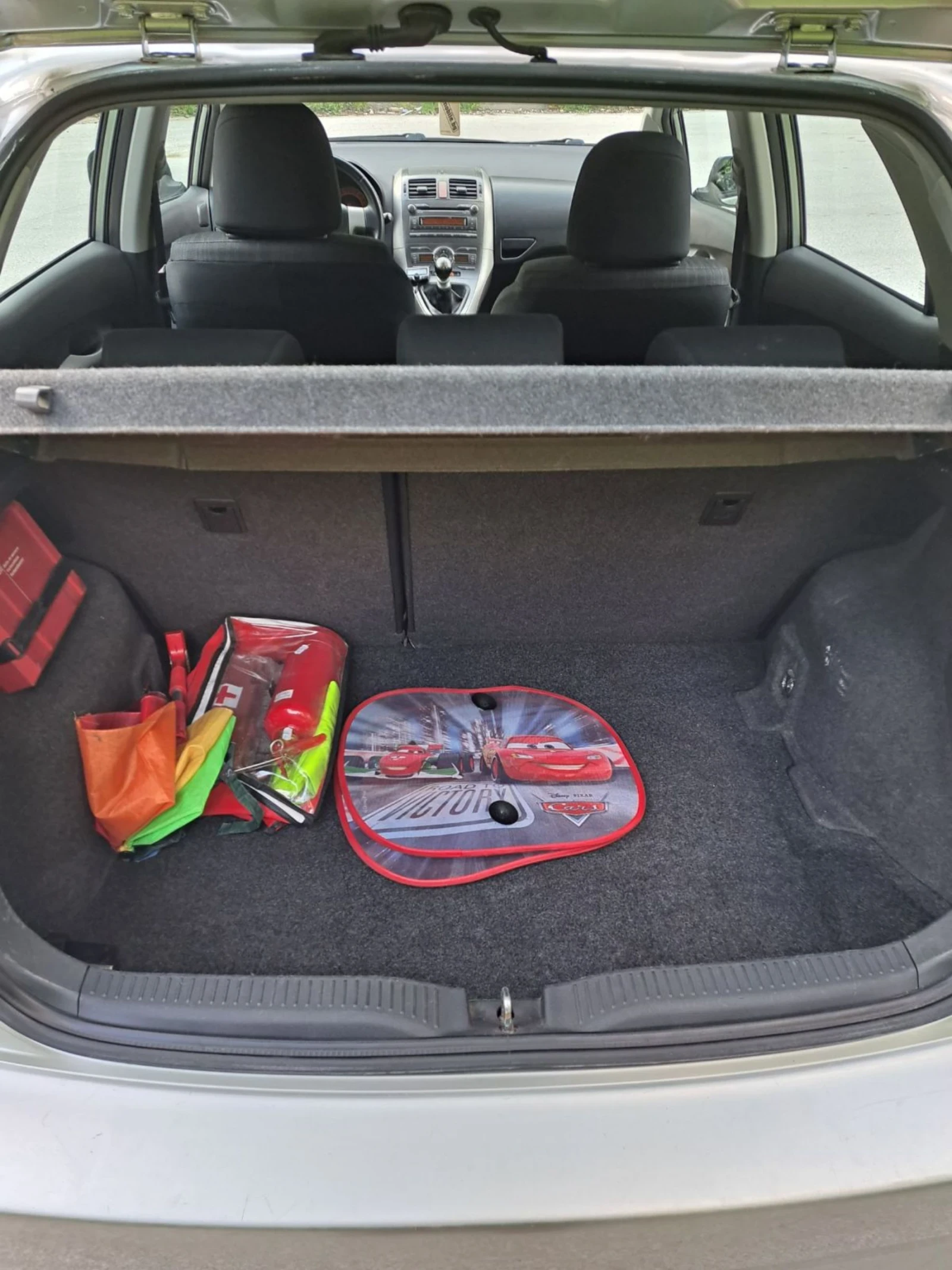 Toyota Auris 2.0 - изображение 4