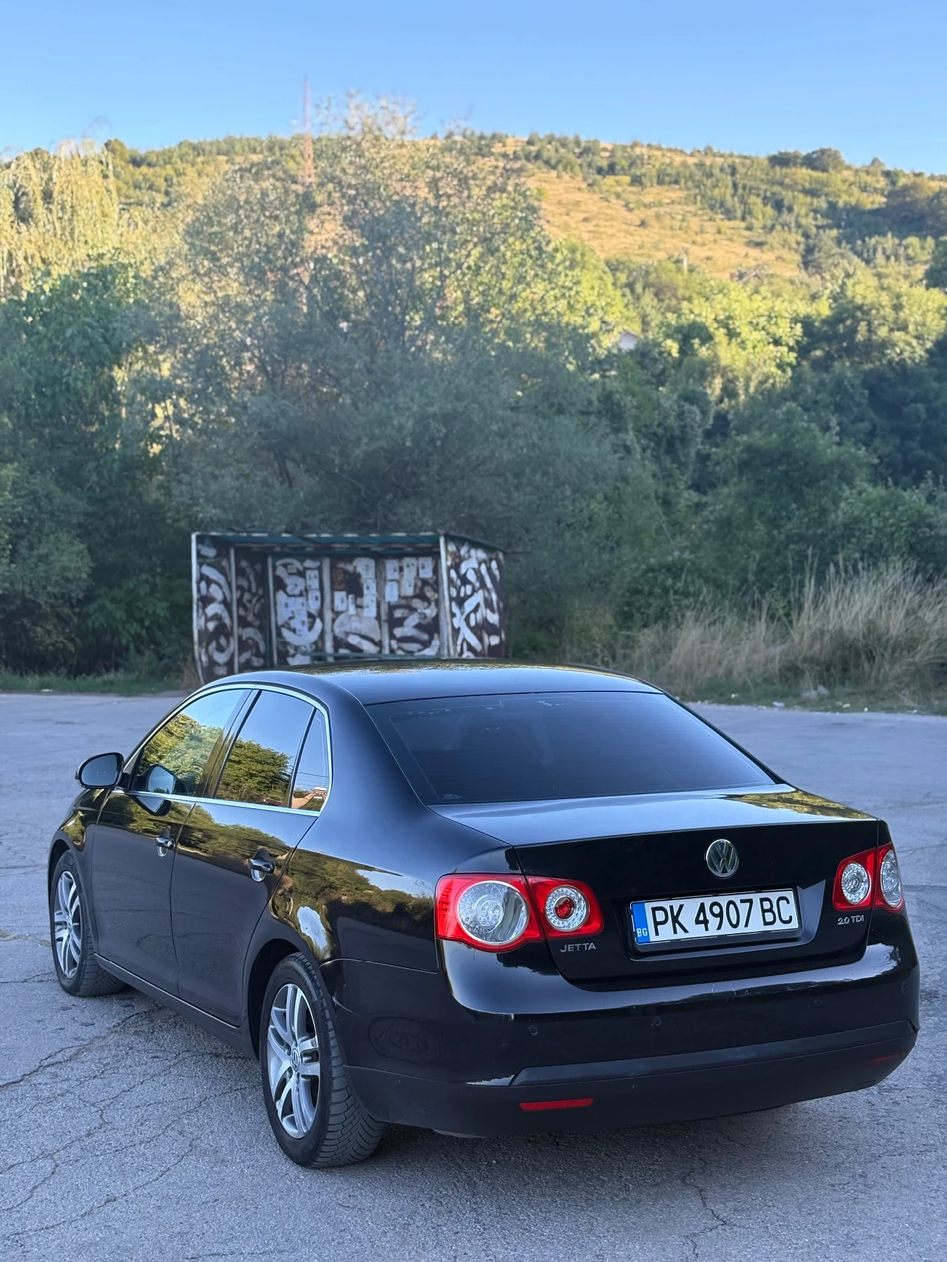 VW Jetta VW JETTA 2.0 TDI BKD - изображение 6