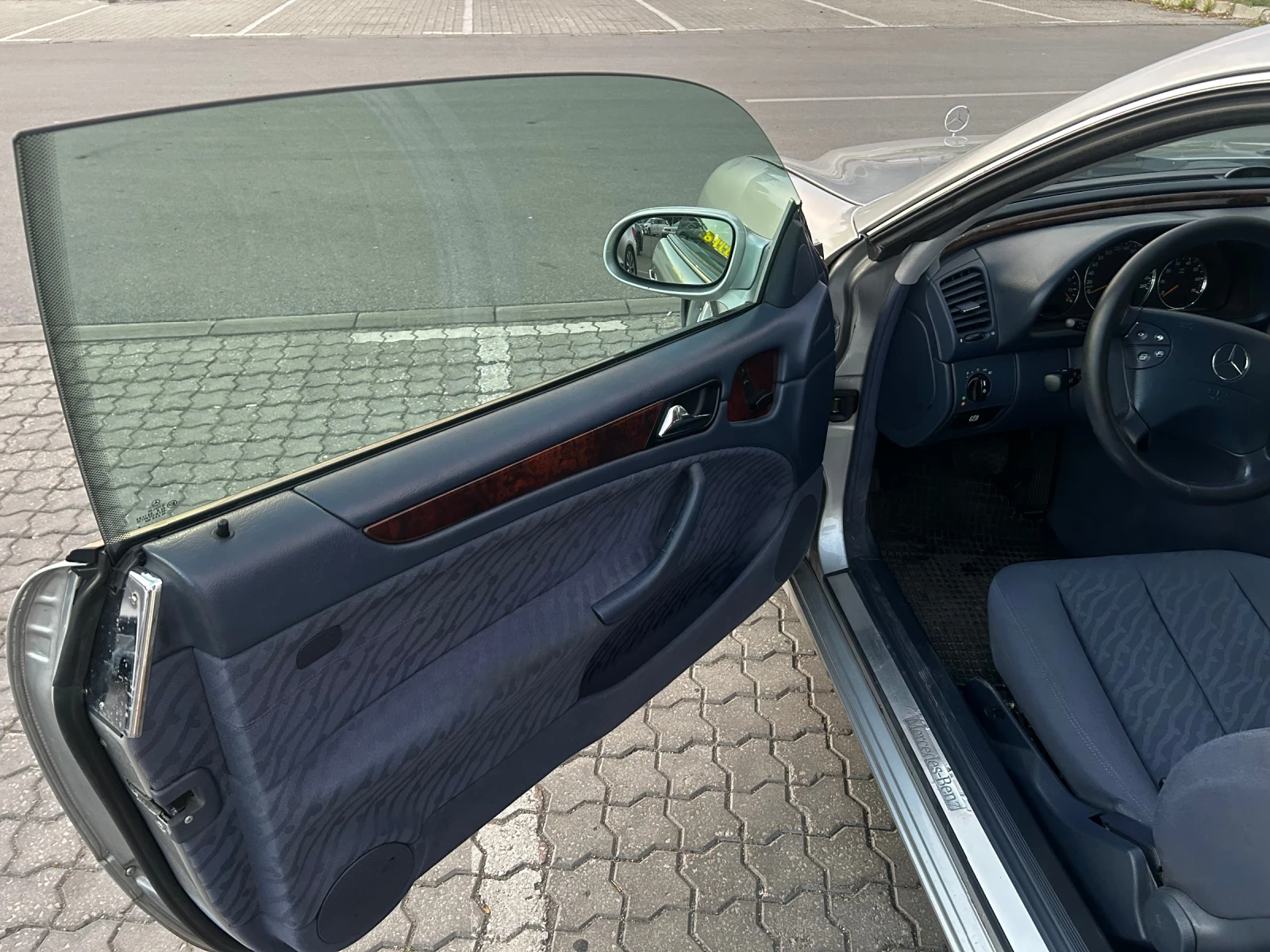 Mercedes-Benz CLK 320 V6  - изображение 9