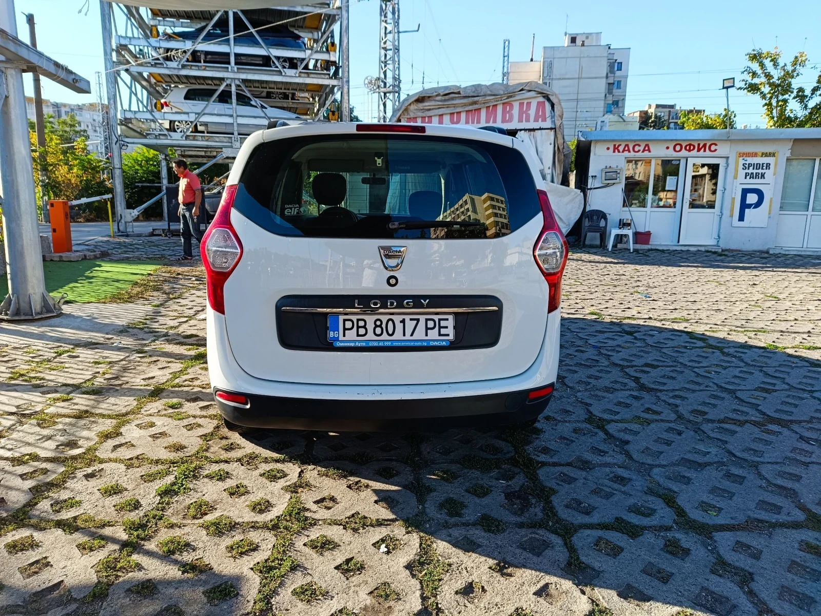 Dacia Lodgy 1.2 - изображение 4