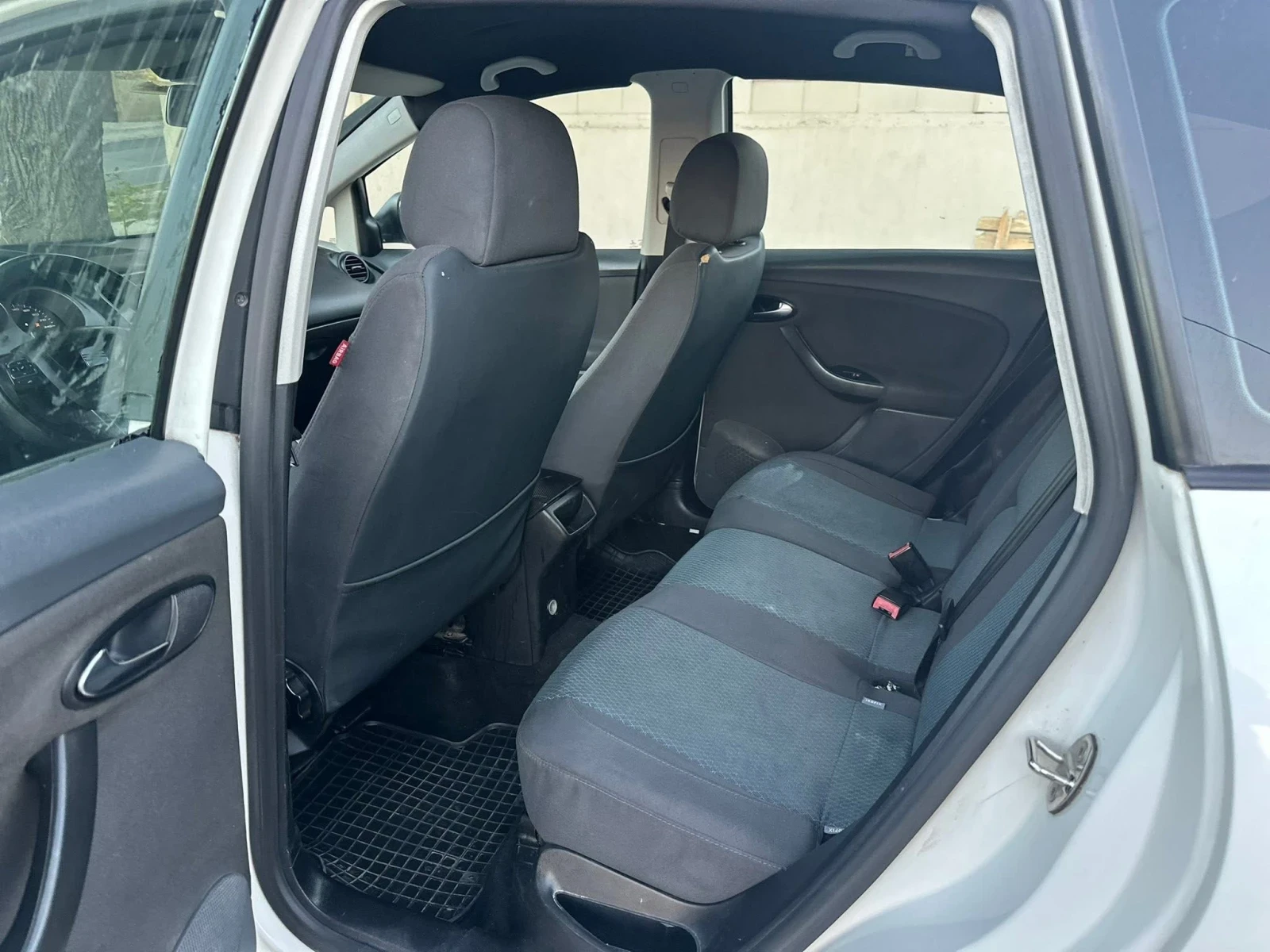 Seat Altea 1.6 газ - изображение 9