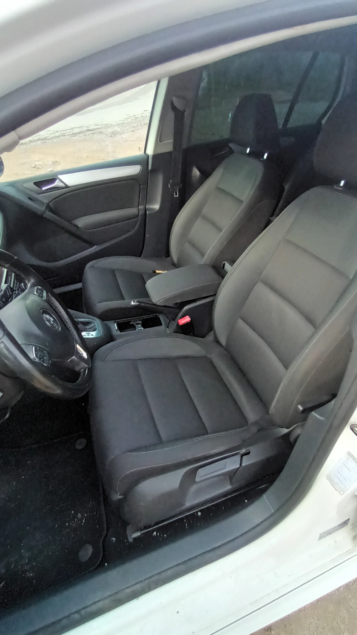 VW Golf 2.0TDI/DSG R-LINE - изображение 8