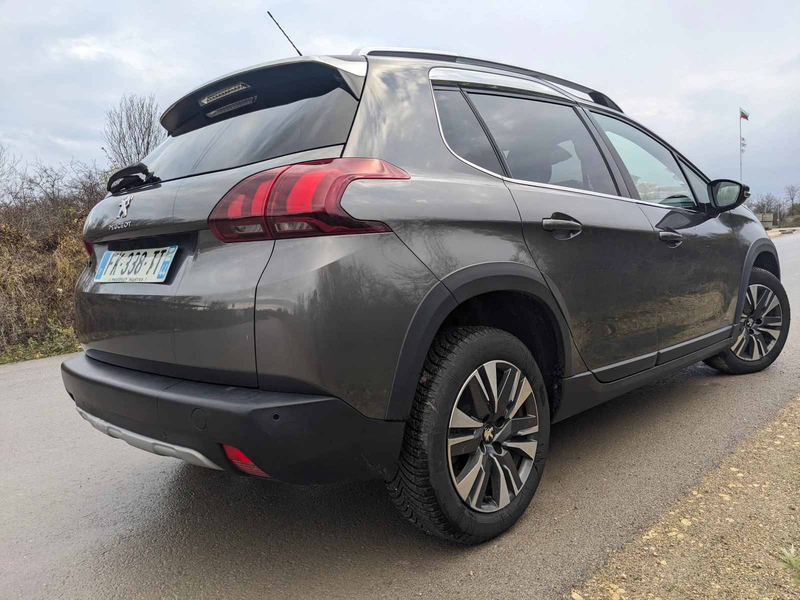 Peugeot 2008 1.2 PureTech Allure | Mobile.bg   5