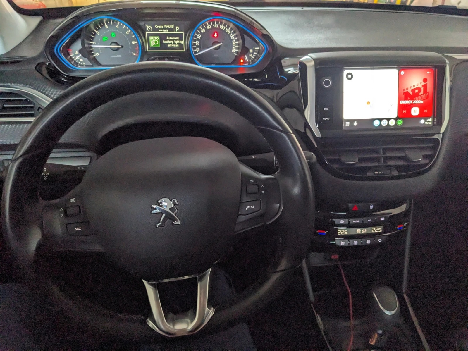 Peugeot 2008 1.2 PureTech Allure | Mobile.bg   15