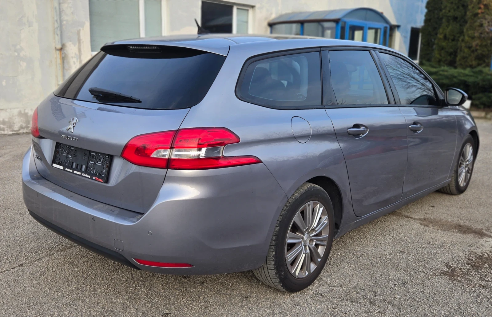 Peugeot 308 1.6hdi 92к.с., снимка 4 - Автомобили и джипове - 53707513