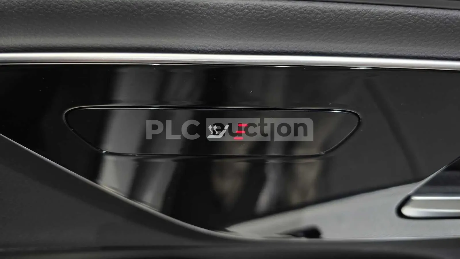 Mercedes-Benz E 200 Адаптивен круиз контрол* 360-градусова камера, снимка 16 - Автомобили и джипове - 54077190