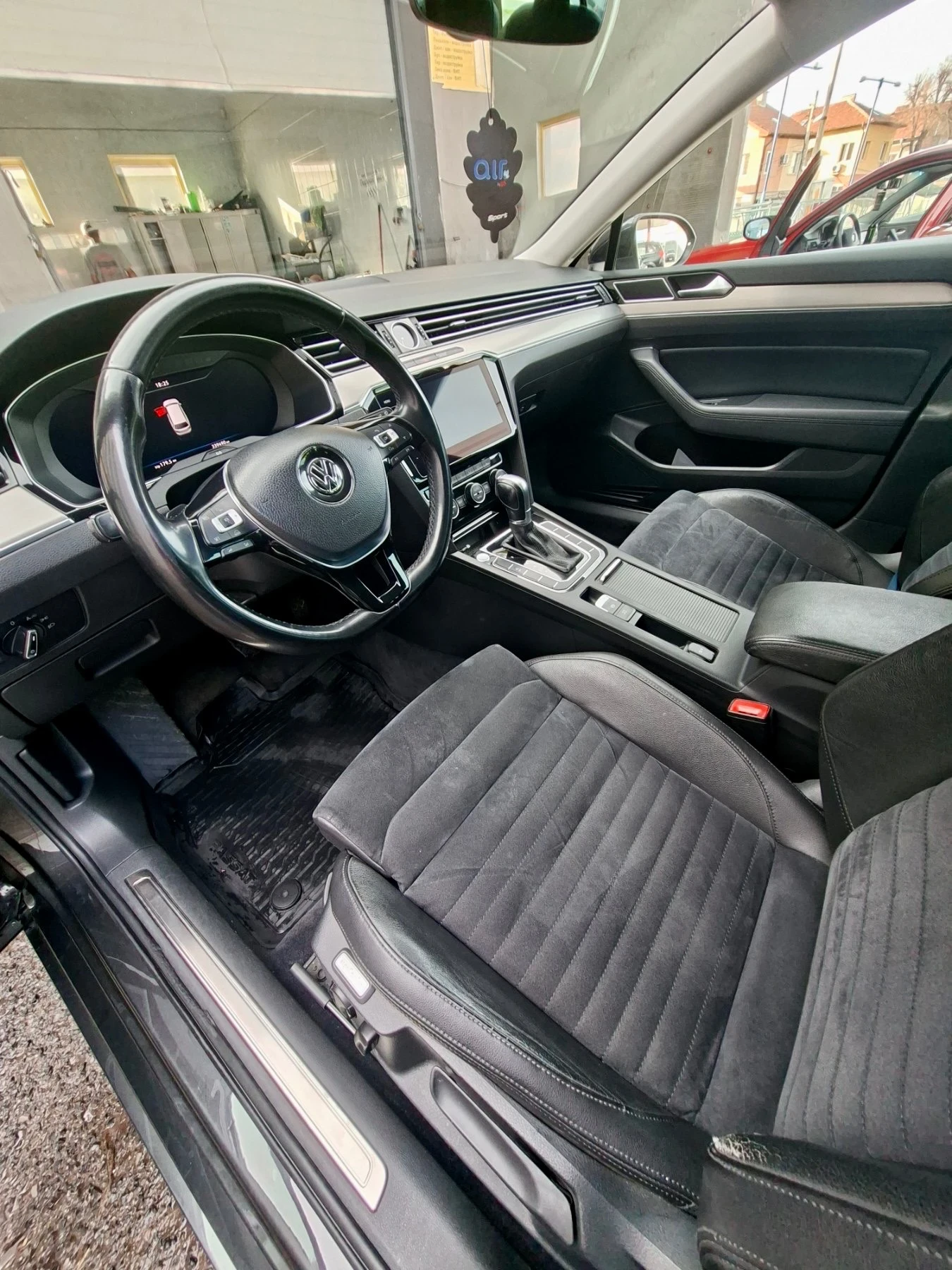 VW Passat 2.0 TDI 150 к.с. DSG (B8), снимка 9 - Автомобили и джипове - 54154448