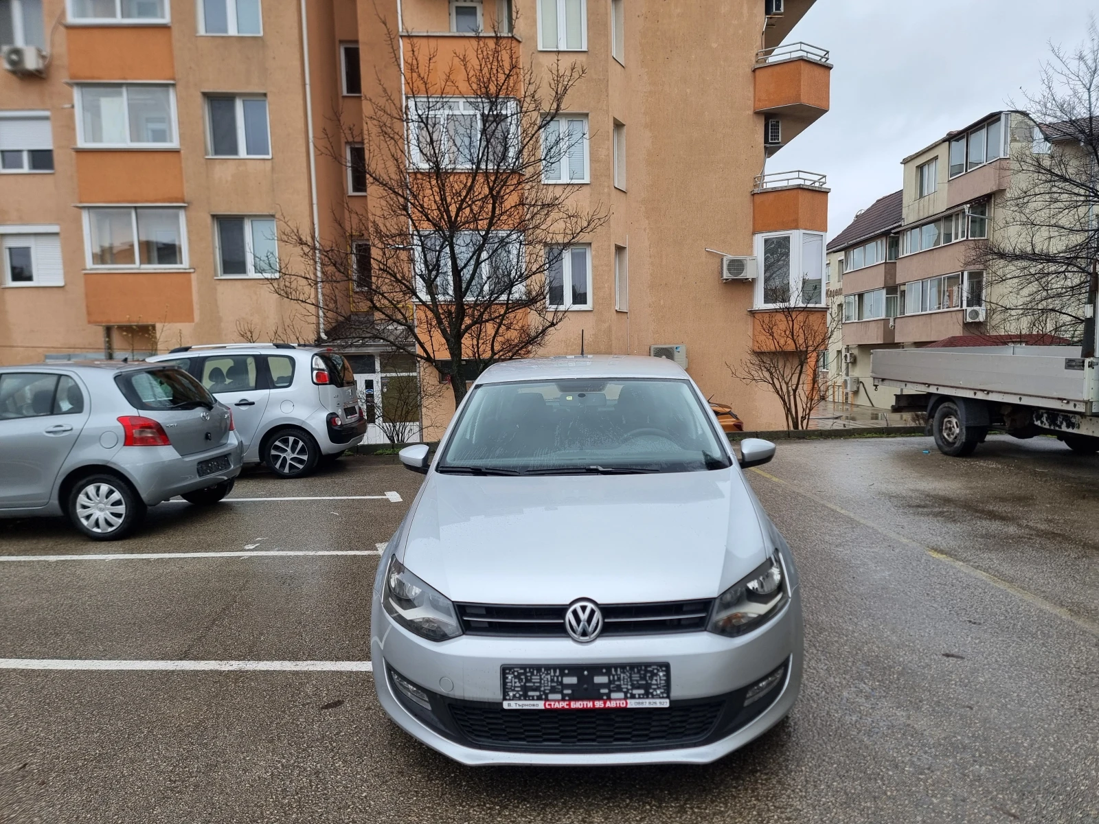 VW Polo 1.6 TDI 90 Кс, снимка 2 - Автомобили и джипове - 54157825