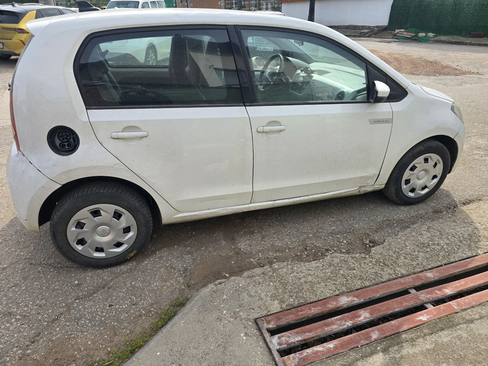 Seat Mii 32.3KW, снимка 3 - Автомобили и джипове - 54193055