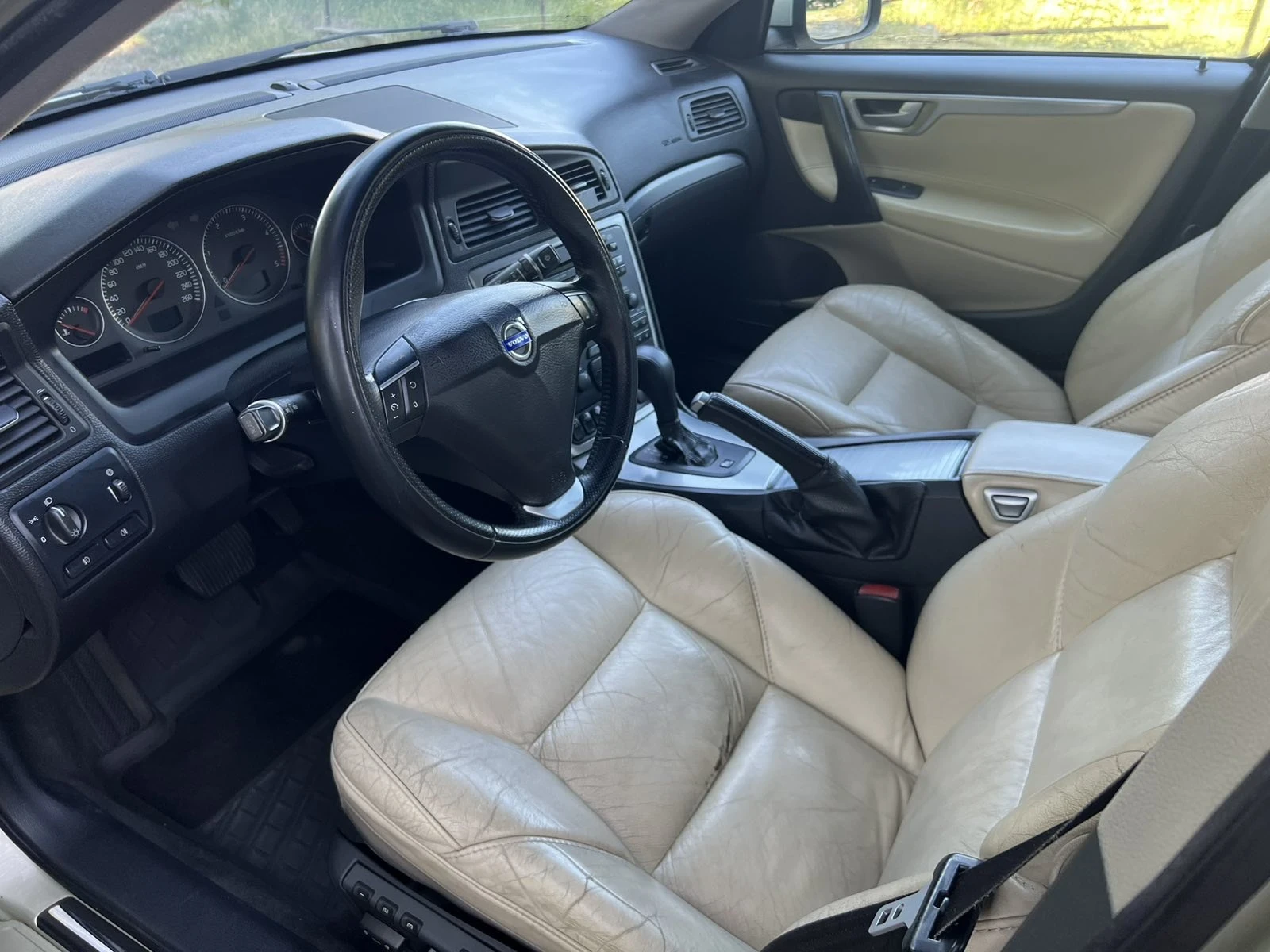 Volvo S60 D5, снимка 3 - Автомобили и джипове - 54311694