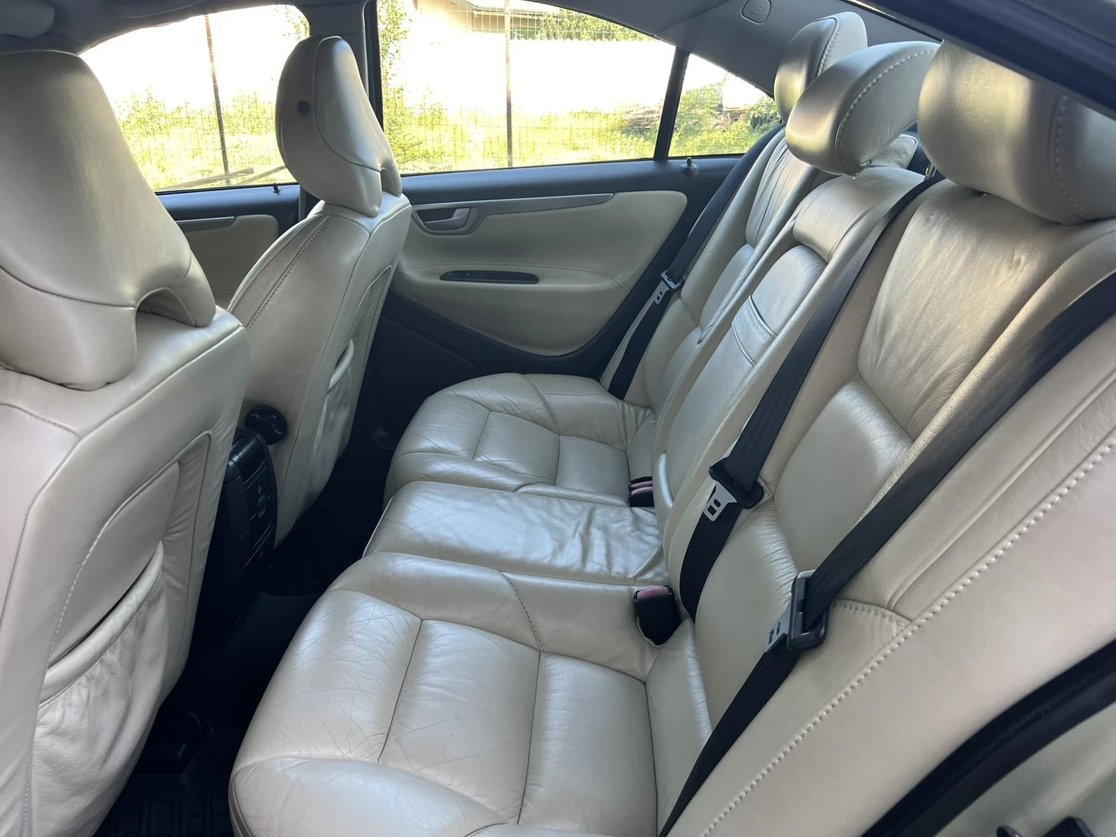 Volvo S60 D5, снимка 5 - Автомобили и джипове - 54311694