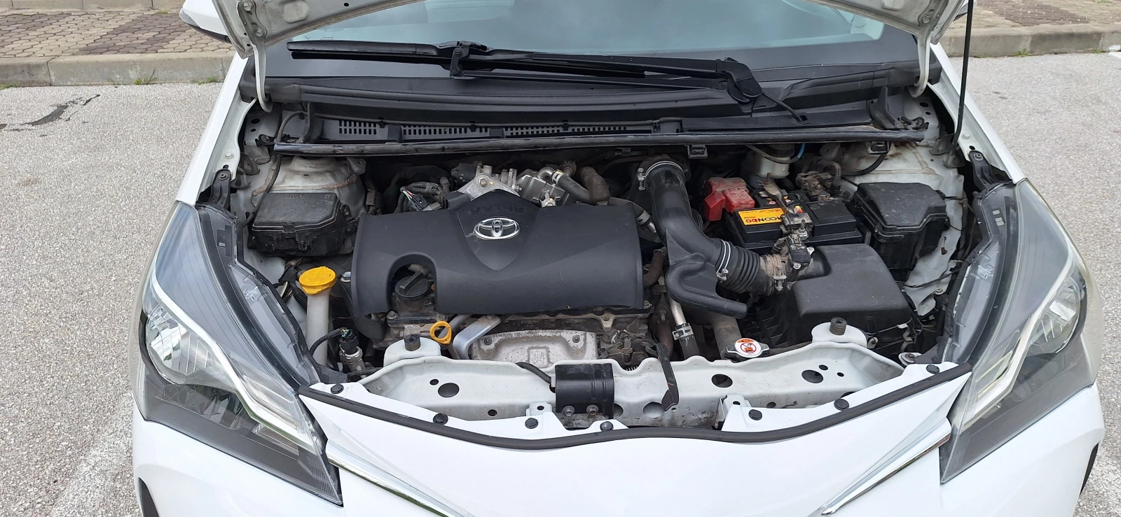 Toyota Yaris 1.5 VVT-I  112k, снимка 16 - Автомобили и джипове - 54398839