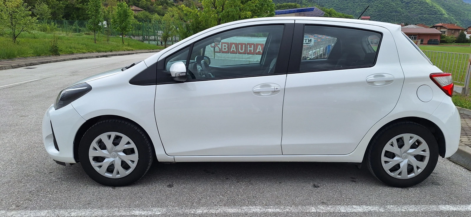 Toyota Yaris 1.5 VVT-I  112k, снимка 4 - Автомобили и джипове - 54398839