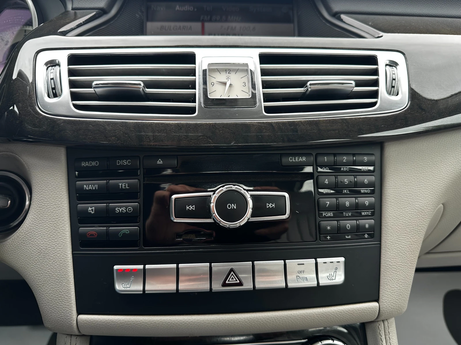Mercedes-Benz CLS 350 3.0d 265 к.с/ГАРАНЦИЯ ОТ КЕНТАВЪР, снимка 15 - Автомобили и джипове - 54609840