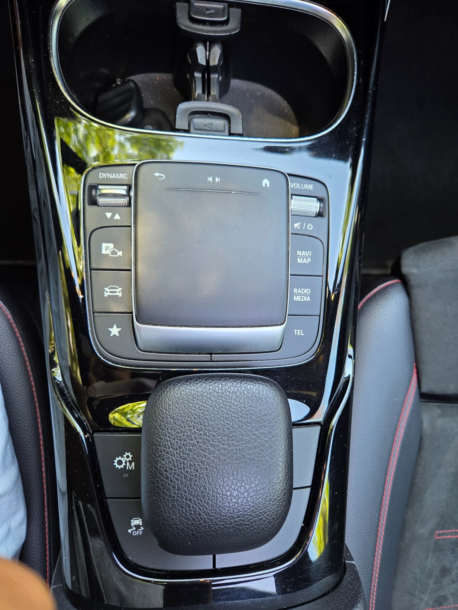 Mercedes-Benz CLA 350 AMG 35 AMG, снимка 11 - Автомобили и джипове - 54667848