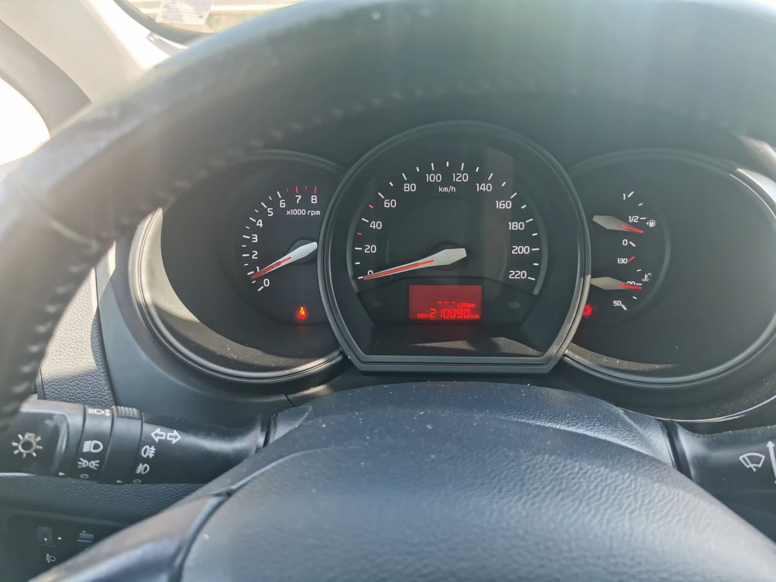 Kia Rio 1.2 - 4 цил. газ фейслифт, снимка 13 - Автомобили и джипове - 54977424