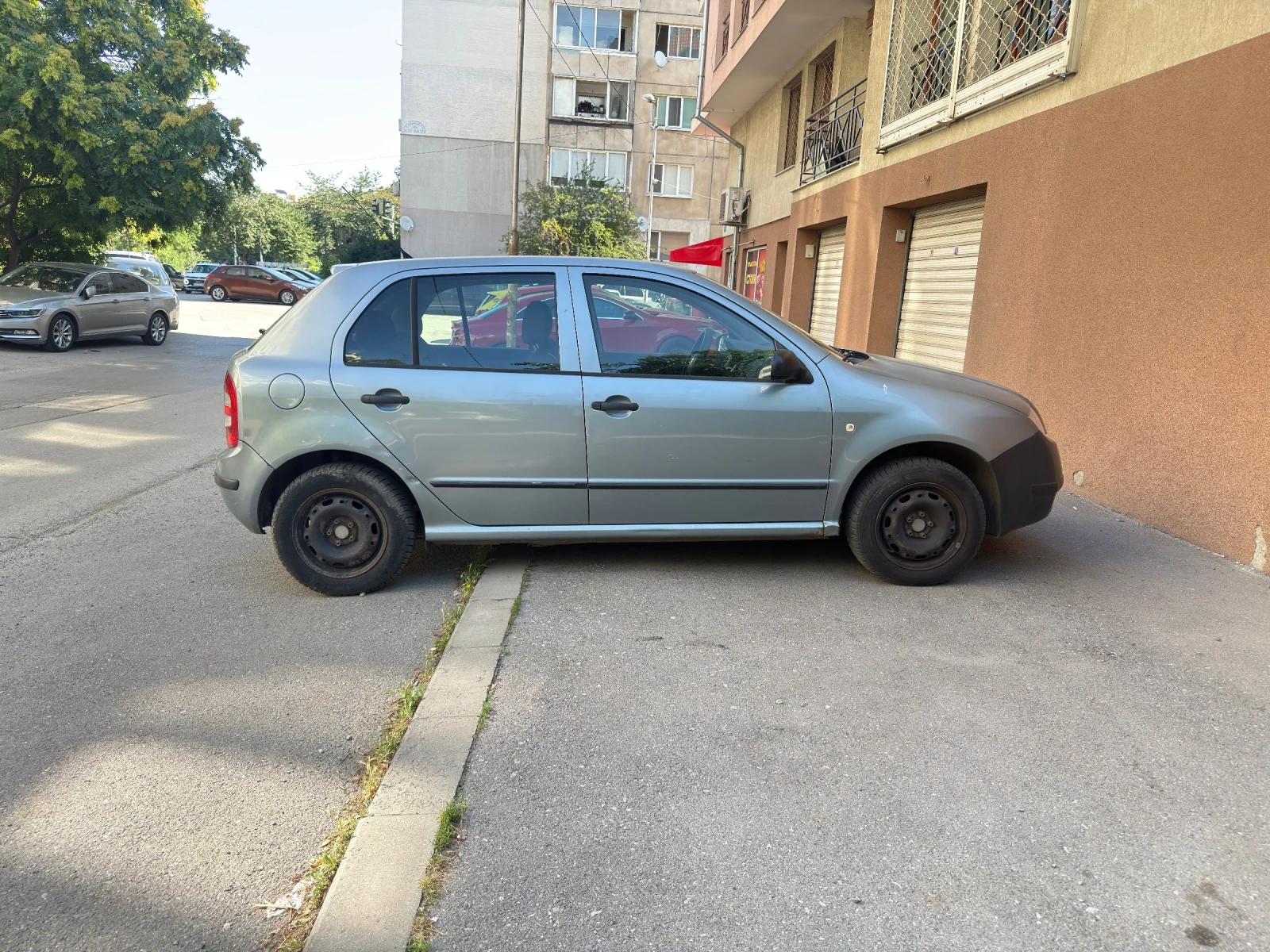 Skoda Fabia, снимка 2 - Автомобили и джипове - 55347577