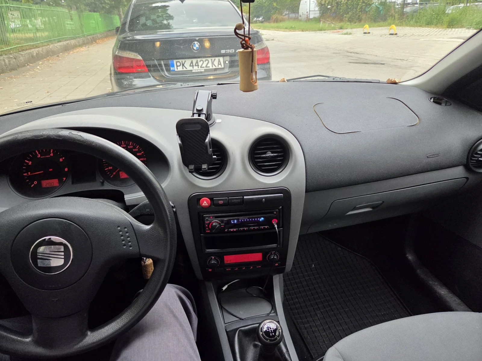 Seat Ibiza, снимка 11 - Автомобили и джипове - 55897716